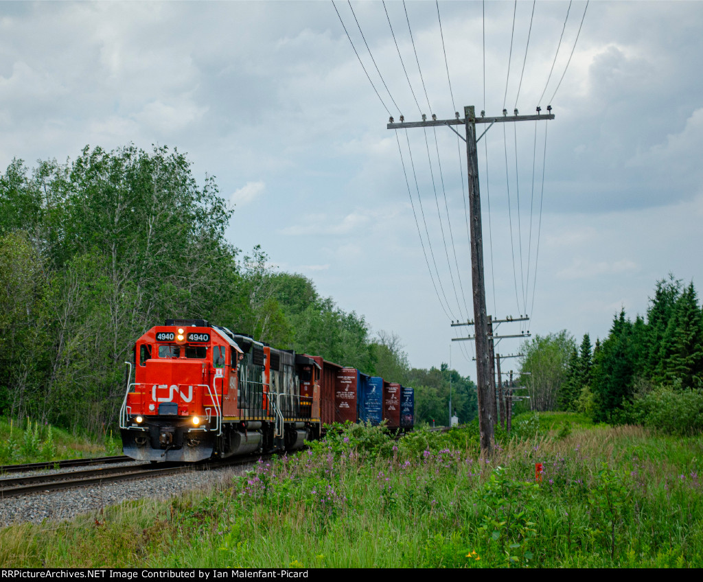 CN 4940 